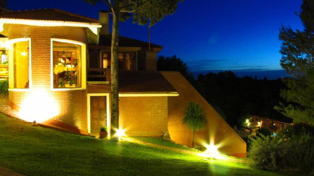 Chalet Suisse Posada & Spa - Adults Only Вилья-Хенераль-Бельграно Экстерьер фото